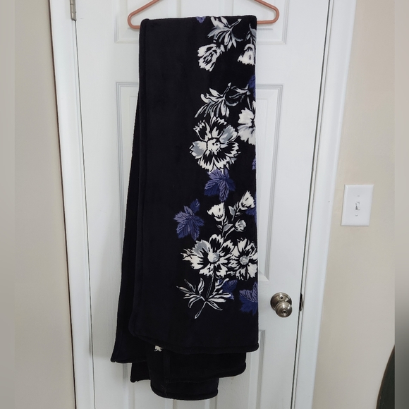 Vera Bradley Throw Blanket